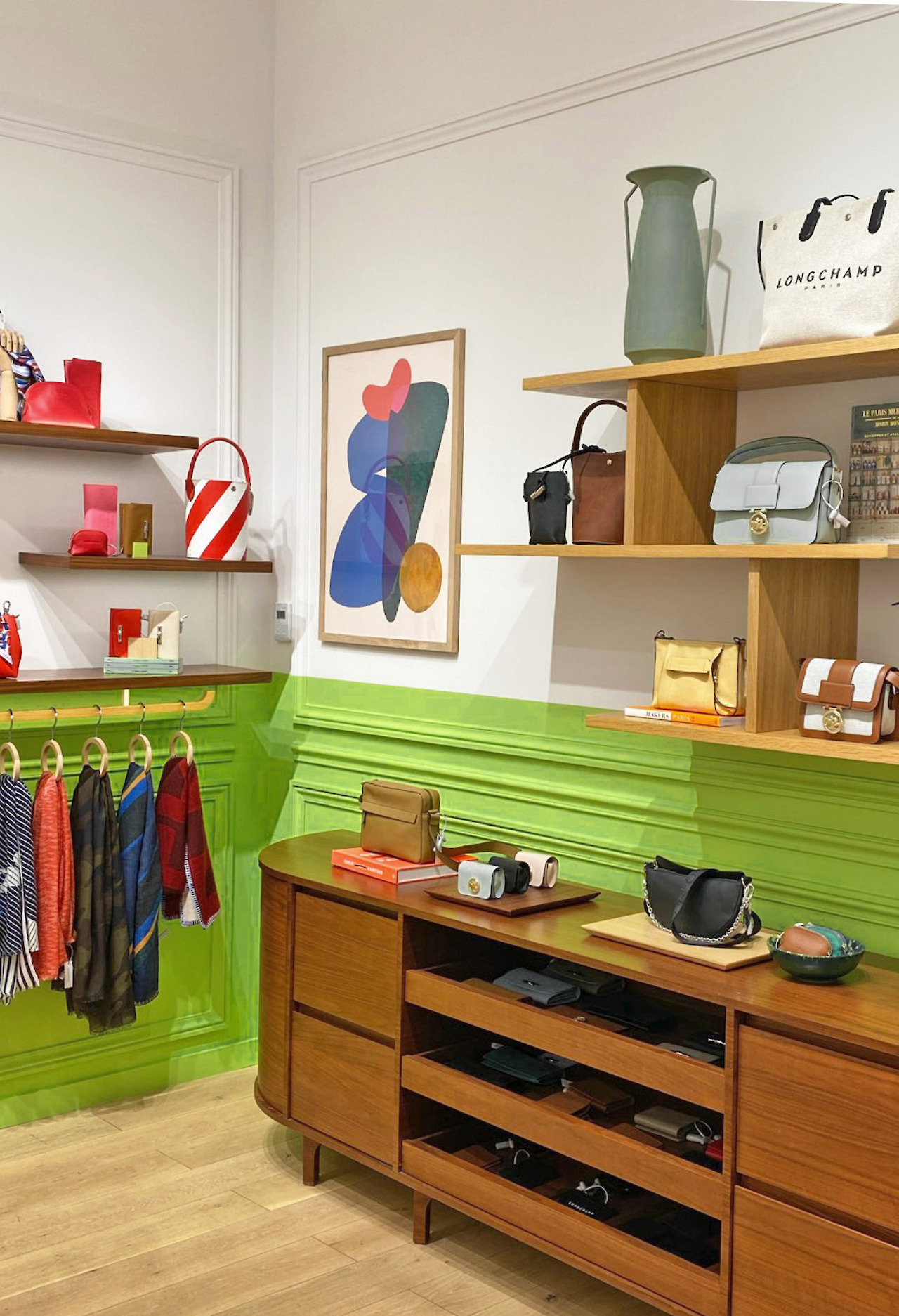 Longchamp Flagship Stores